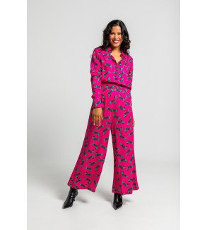 Camisa fucsia con estampado de perritos verdes, diseño divertido Más rara que un perro verde