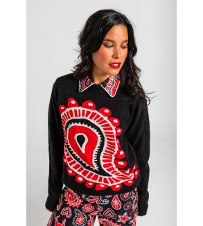 Suéter negro de punto con estampado paisley cachemir rojo, estilo boho Alma Libre