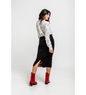 Falda negra de punto con estampado paisley rojo, diseño boho chic Alma Libre