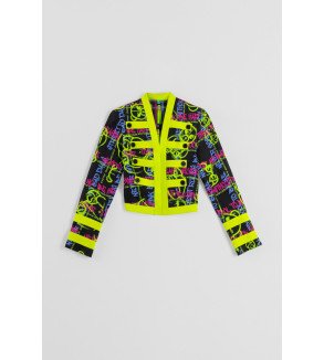 Chaqueta corta estilo militar con estampado de grafitti urbano