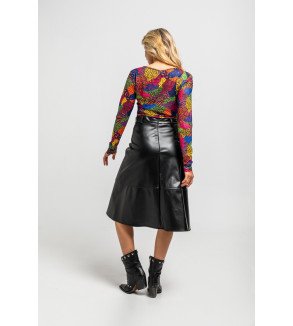 Camiseta entallada de tul con estampado variado de animal print Caótica