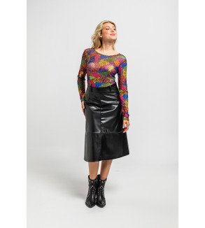 Camiseta entallada de tul con estampado variado de animal print Caótica