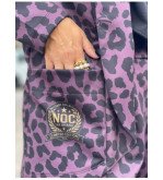 Blazer con print de leopardo color berenjena y detalles dorados Rock Star – NOC The Brand