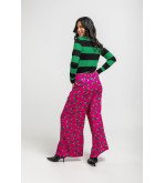 Suéter ajustado verde con rayas negras y corazón fucsia – Lolina Más rara que un perro verde